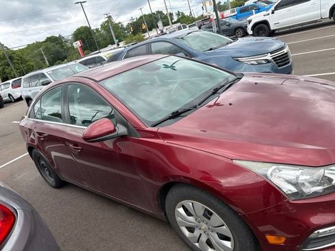 Used 2015 Chevrolet Cruze LT FWD image 3