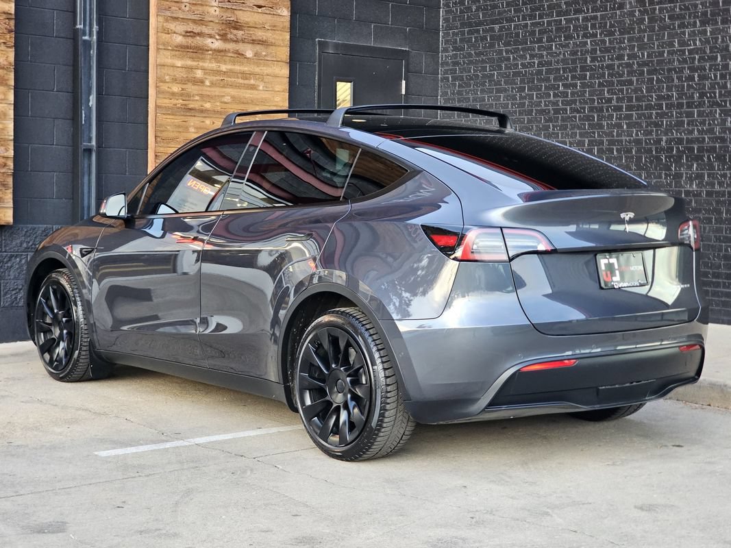 Used 2022 Tesla Model Y Long Range AWD/4WD image 11