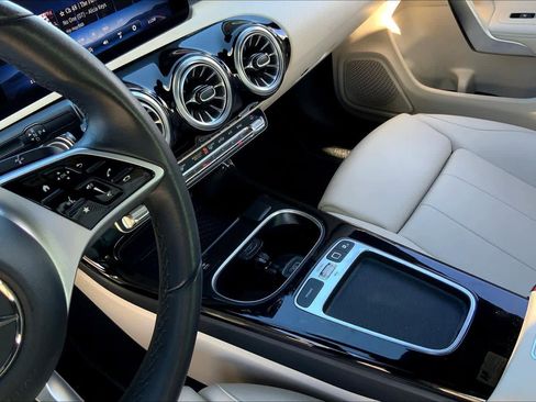 Used 2025 Mercedes-Benz CLA 250 image 16