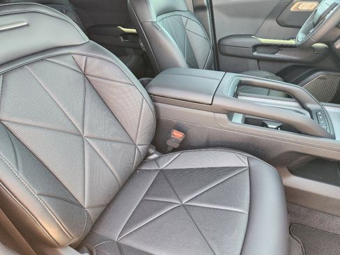 New 2027 Kia Telluride SX w/ Towing Package image 10