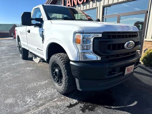 Used 2020 Ford F250 XL image 2