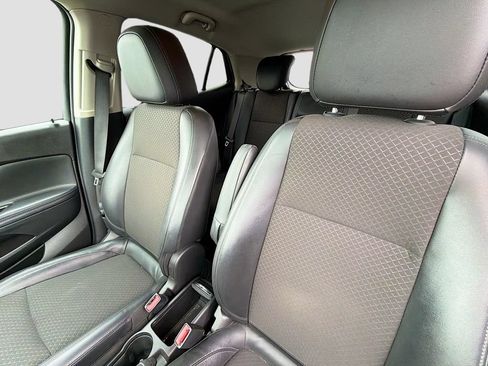Used 2020 Buick Encore Preferred FWD image 10