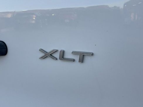 Used 2024 Ford Transit 350 XLT image 10