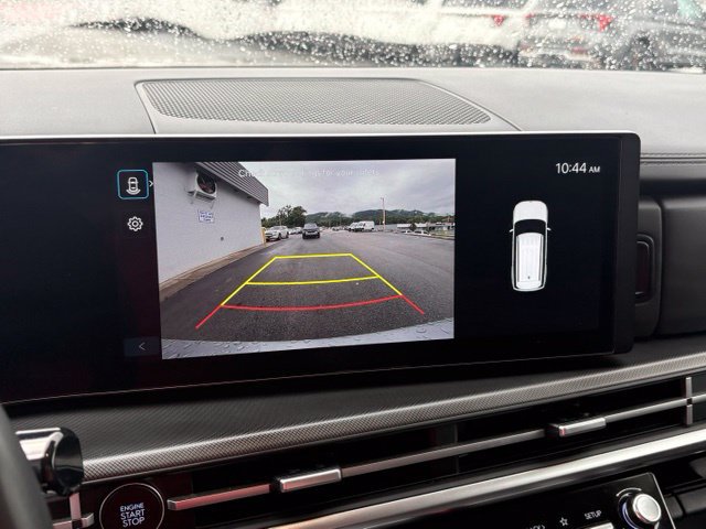 Used 2025 Hyundai Santa Fe SEL FWD image 5