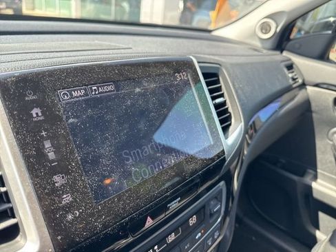 Used 2017 Honda Pilot Elite image 3