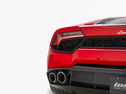 Used 2016 Lamborghini Huracan LP 580-2 RWD image 16