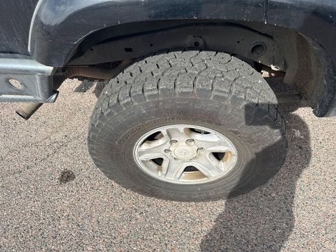 Used 2002 Toyota 4Runner SR5 AWD/4WD image 16