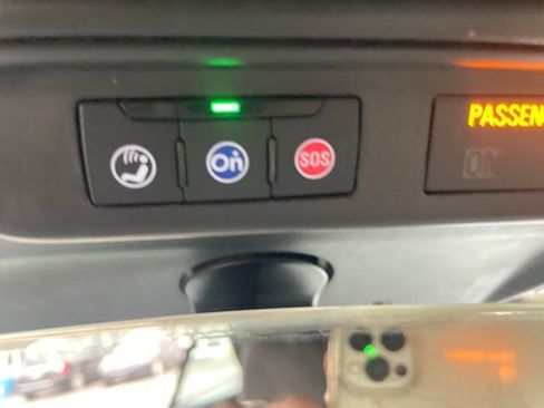 Used 2023 Chevrolet Camaro LT image 30