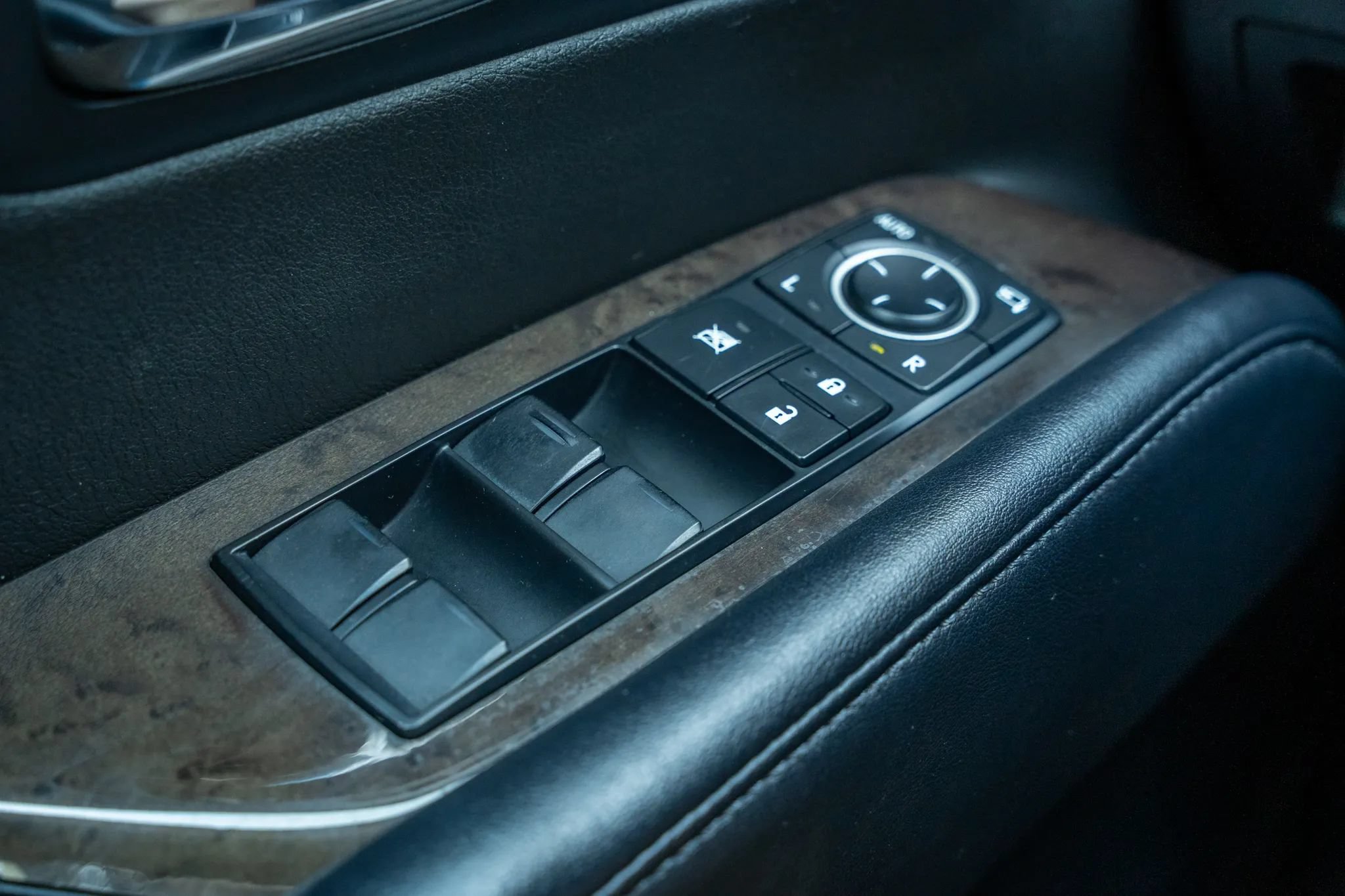 Used 2013 Lexus RX 350 FWD w/ Premium Pkg image 24