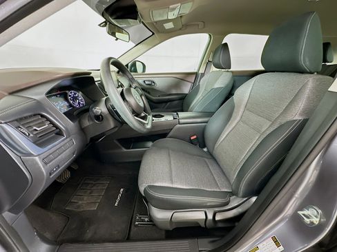 Used 2021 Nissan Rogue S image 13