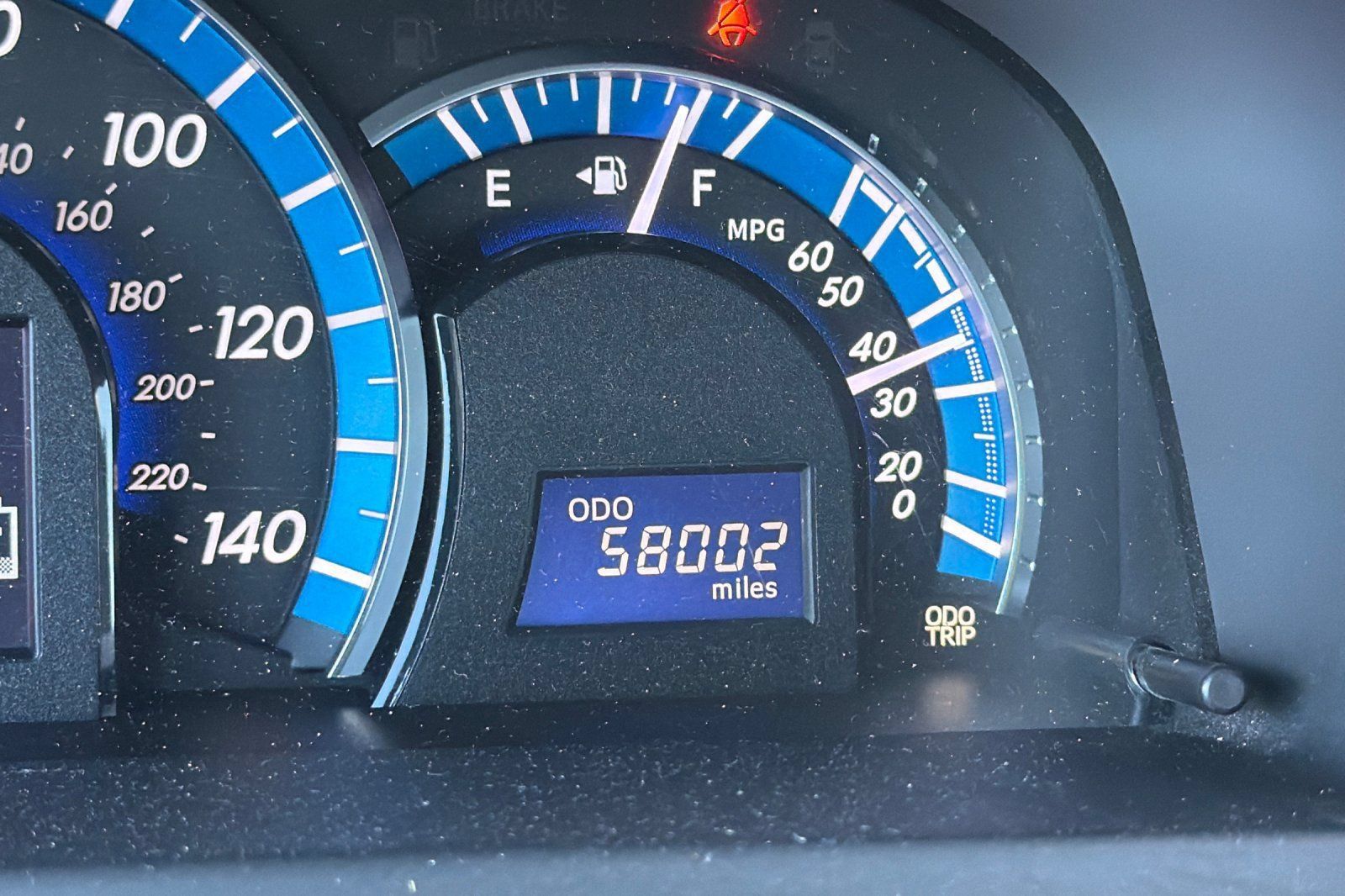 Used 2014 Toyota Camry XLE w/ Convenience Package FWD image 32
