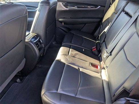Used 2023 Cadillac XT5 Premium Luxury image 32