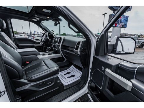 Used 2019 Ford F150 Lariat w/ Equipment Group 502A Luxury AWD/4WD image 19