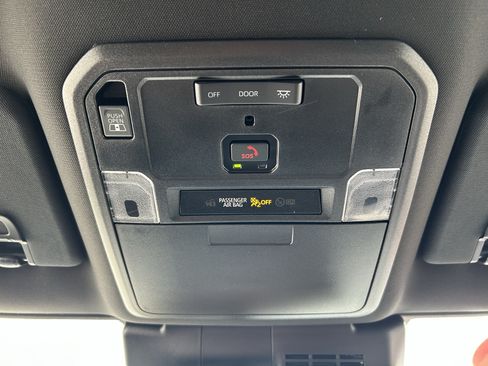 Certified 2025 Toyota Tacoma TRD Off-Road w/ TRD Off Road Upgrade Package AWD/4WD image 36