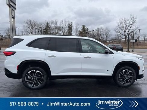 Used 2025 Buick Enclave Sport Touring image 15