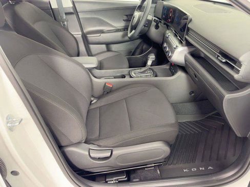 New 2026 Hyundai Kona SE image 28