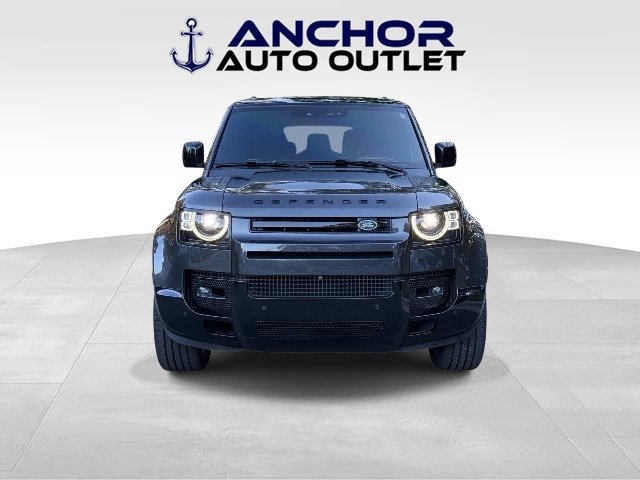 Used 2024 Land Rover Defender 130 X-Dynamic SE AWD/4WD image 2