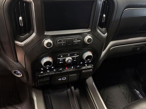 Used 2021 GMC Sierra 1500 AT4 w/ AT4 Premium Package image 14