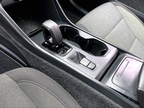 Certified 2024 Volvo XC40 B5 Core AWD/4WD image 19