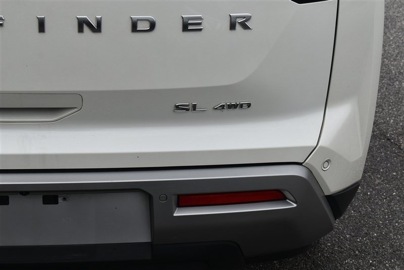 Used 2024 Nissan Pathfinder SL AWD/4WD image 6