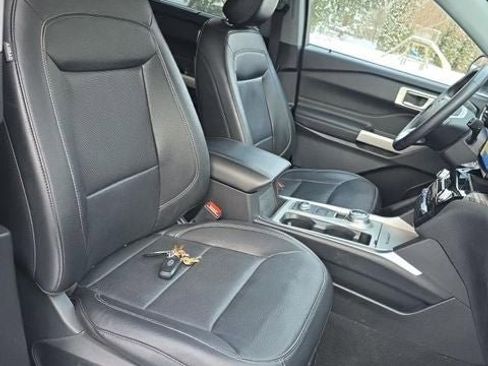 Used 2023 Ford Explorer Limited w/ Equipment Group 301A image 15