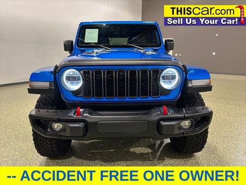 Used 2024 Jeep Wrangler Unlimited Rubicon image 2