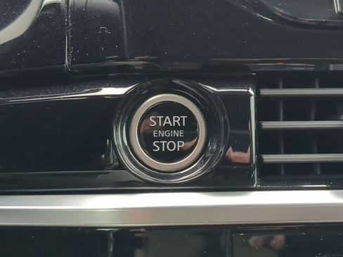 Used 2022 Nissan Pathfinder Platinum w/ Cargo Package image 21