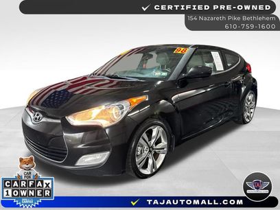 Used 2014 Hyundai Veloster w/ Technology Package 03