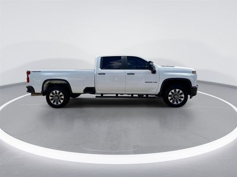 Used 2021 Chevrolet Silverado 2500 Custom w/ Custom Value Package AWD/4WD image 11