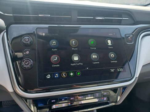 Used 2023 Chevrolet Bolt EUV Premier FWD image 10