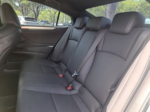 Used 2023 Lexus ES 350 F Sport w/ Accessory Package (Z1) FWD image 10