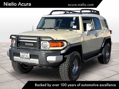 Used 2008 Toyota FJ Cruiser 4WD w/ Upgrade Pkg 2