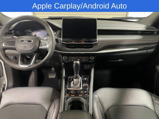 Used 2025 Jeep Compass Trailhawk AWD/4WD image 13
