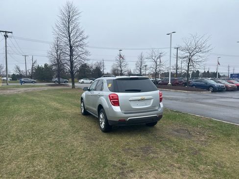 Used 2016 Chevrolet Equinox LT w/ Convenience Package image 3