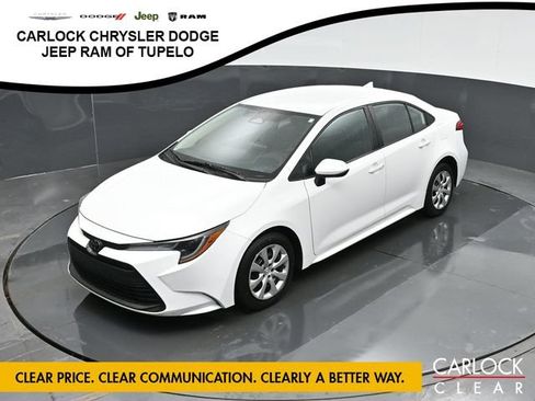 Used 2024 Toyota Corolla LE FWD image 47