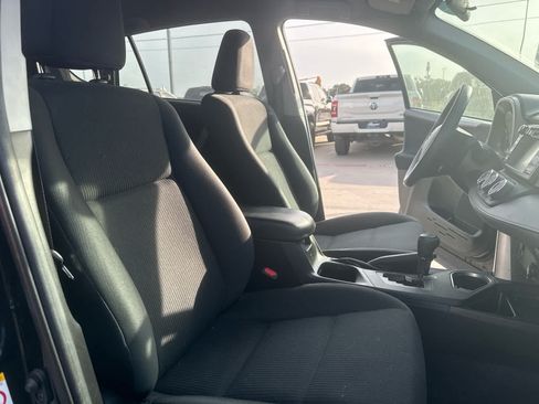 Used 2018 Toyota RAV4 LE w/ All Weather Liner Package FWD image 8