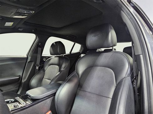 Used 2020 Kia Stinger GT-Line w/ Sun & Sound Package image 4
