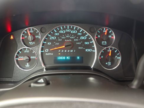 Used 2025 Chevrolet Express 3500 LT w/ LT Preferred Equipment Group image 19