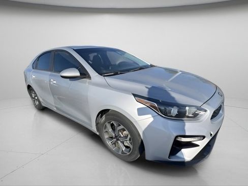 Used 2020 Kia Forte LXS image 8