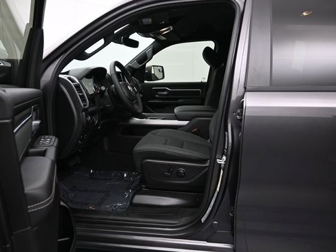 New 2026 RAM 1500 4x4 Crew Cab image 20