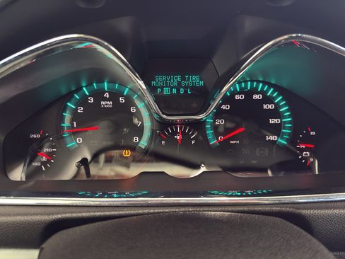 Used 2017 Chevrolet Traverse LT image 9