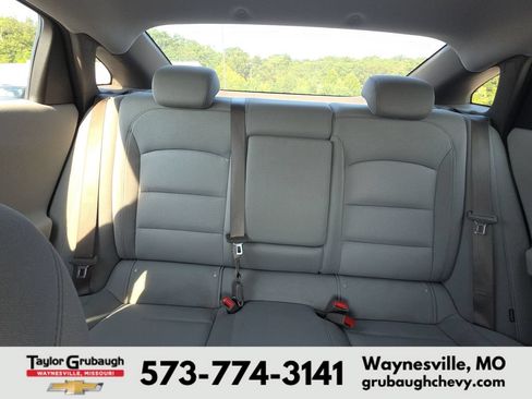Used 2025 Chevrolet Malibu LT FWD image 25
