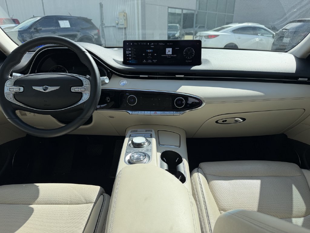Used 2023 Genesis GV70 2.5T w/ Advanced Package AWD/4WD image 24