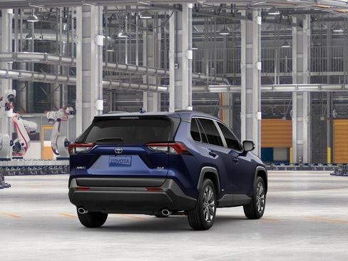 New 2025 Toyota RAV4 XLE Premium w/ Weather Package AWD/4WD image 9