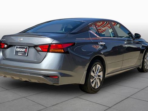 Used 2024 Nissan Altima 2.5 S FWD image 13