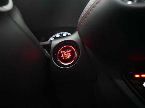 Certified 2025 Honda HR-V Sport image 30