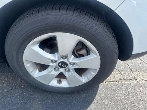 Used 2018 Kia Soul FWD image 6