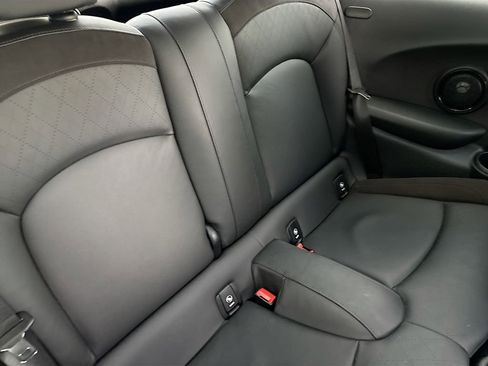 Used 2023 MINI Cooper SE image 28