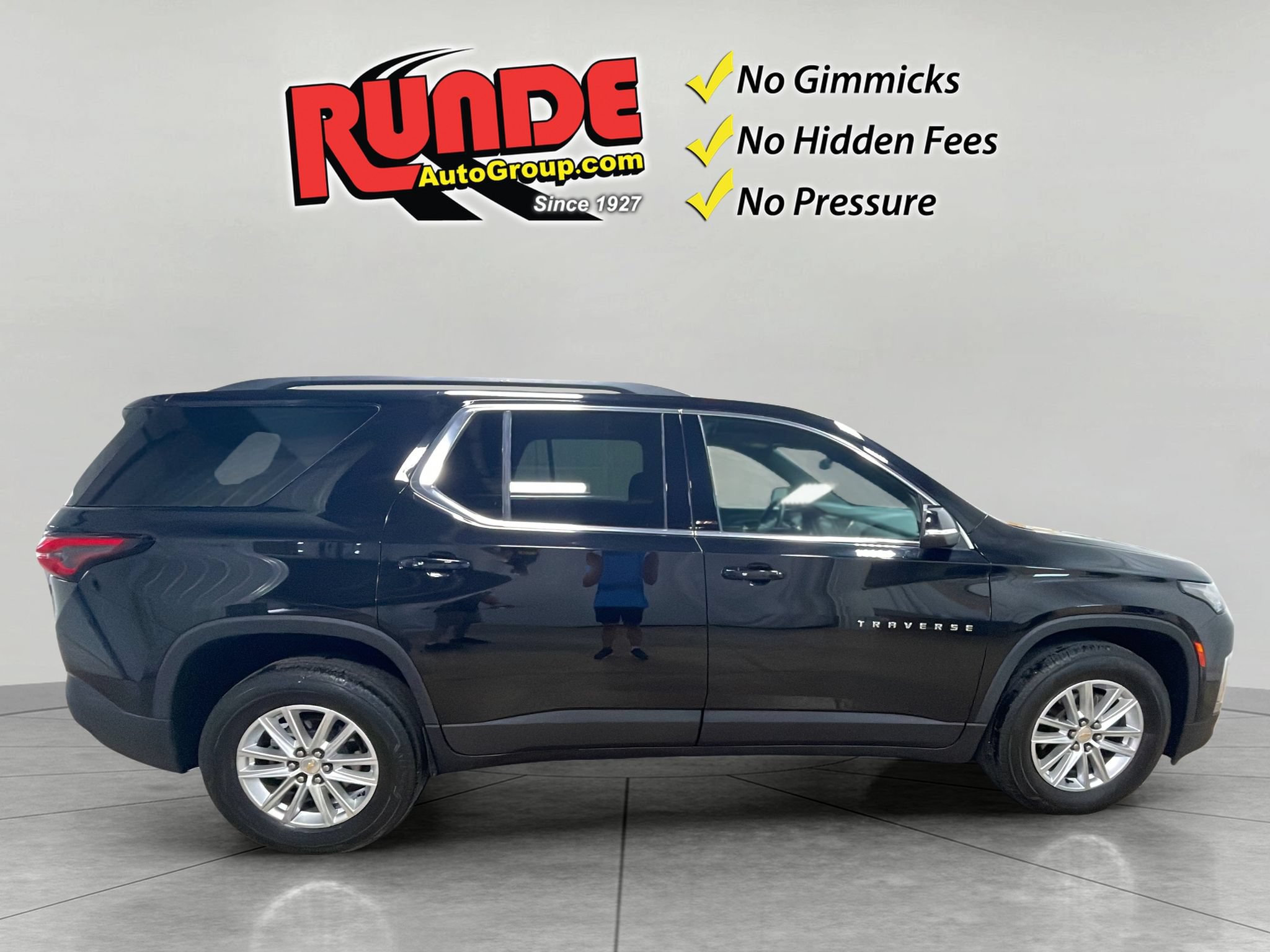 Used 2023 Chevrolet Traverse LT AWD/4WD image 7
