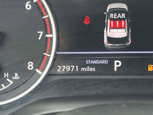 Used 2023 Nissan Rogue SV image 25